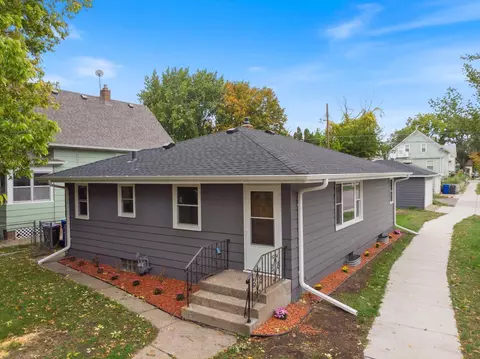 1117 Lawson Ave E, Saint Paul, MN 55106
