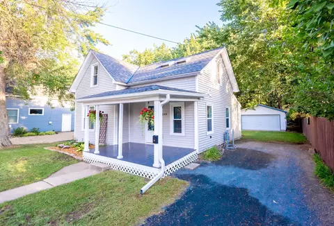 2149 7th St, White Bear Lake, MN 55110