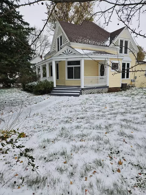 201 E Main St, Hayfield, MN 55940