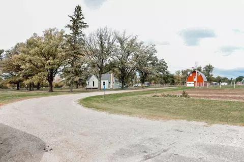 24724 Us Frontage, Staples, MN 56479