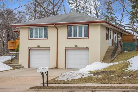 1752 Burns Ave, Saint Paul, MN 55106