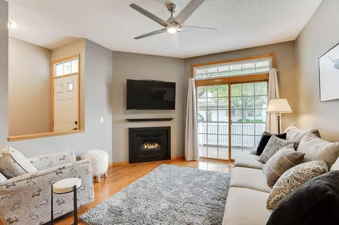 15620 Gateway Path #178, Apple Valley, MN 55124