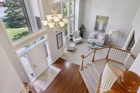1508 Pinetree Trl, Eagan, MN 55122 photo 5