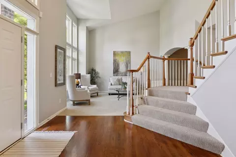1508 Pinetree Trl, Eagan, MN 55122 photo 6