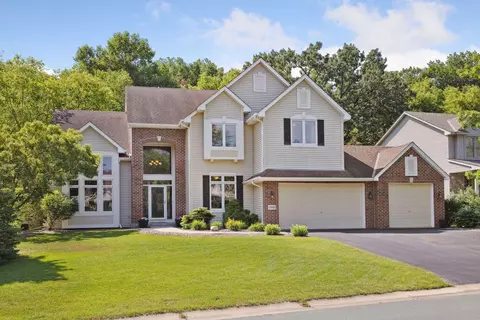 1508 Pinetree Trl, Eagan, MN 55122 photo 2
