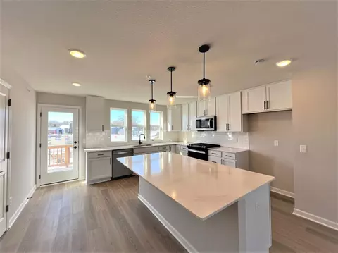 2535 Paddock Path, Shakopee, MN 55379 photo 2