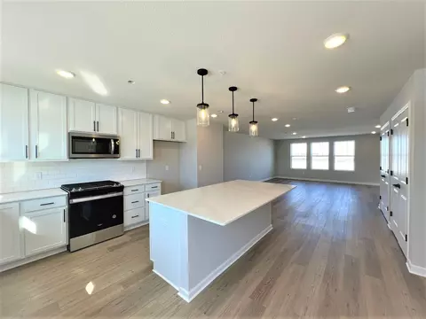 2535 Paddock Path, Shakopee, MN 55379 photo 3