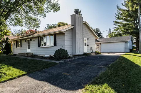 1720 31st St NW, Rochester, MN 55901