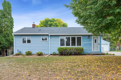 1487 Cope Ave E, Maplewood, MN 55109 photo 2