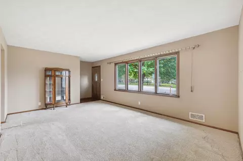 1487 Cope Ave E, Maplewood, MN 55109 photo 5
