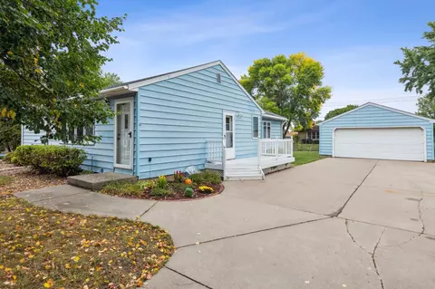 1487 Cope Ave E, Maplewood, MN 55109 photo 4
