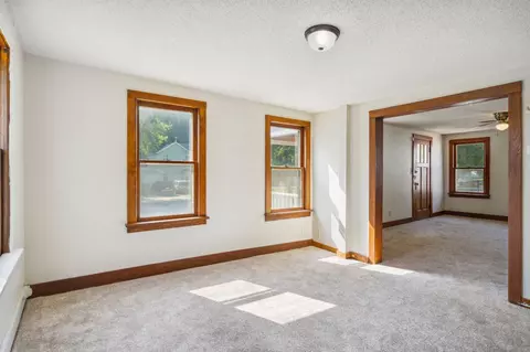 418 Willow St, Faribault, MN 55021 photo 4