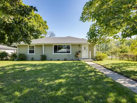 9937 Chicago Ave S, Bloomington, MN 55420