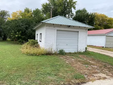 902 3rd Ave N, Wheaton, MN 56296 photo 2