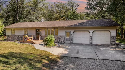 20511 Xavis St NW, Oak Grove, MN 55011