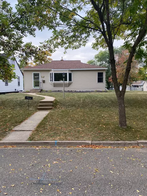 1312 Bryant St, Alexandria, MN 56308