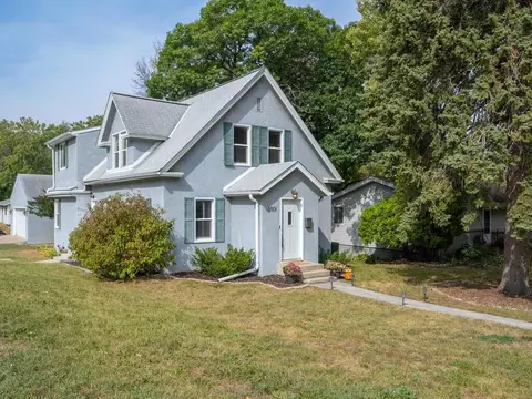 3501 Halifax Ave N, Robbinsdale, MN 55422