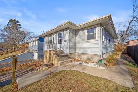 1631 Suburban Ave, Saint Paul, MN 55106