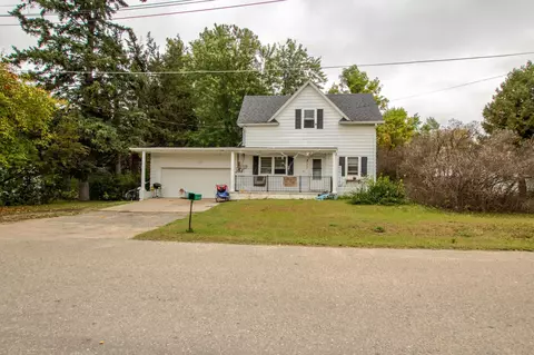 217 Brown St NE, Bagley, MN 56621