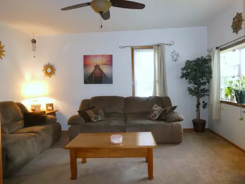 1720 Langley St, Windom, MN 56101 photo 4