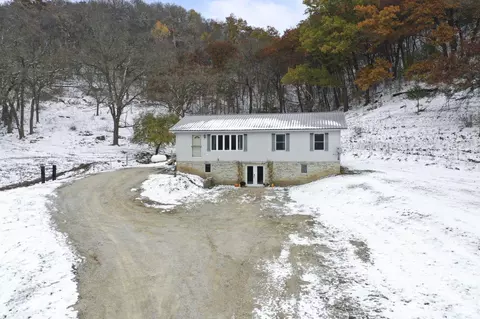 12095 Yucatan Rd, Houston, MN 55943