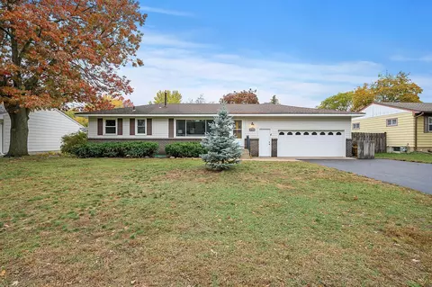 6033 Quebec Ave N, New Hope, MN 55428