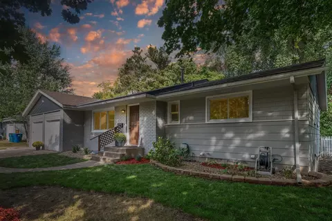 520 Upland Ave NW, Elk River, MN 55330