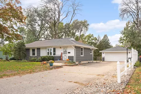 9318 Elliot Ave S, Bloomington, MN 55420