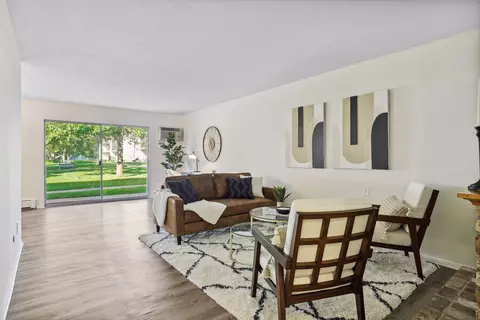 2720 Dale St N #C109, Roseville, MN 55113