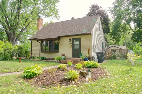 2724 18th Ave E, North Saint Paul, MN 55109