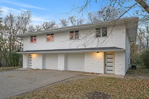 403 Monroe Pl, Hopkins, MN 55343