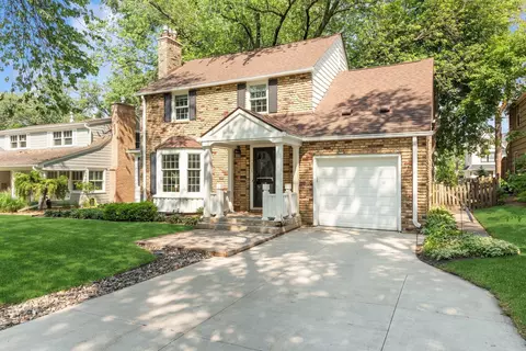 4825 Maple Rd, Edina, MN 55424