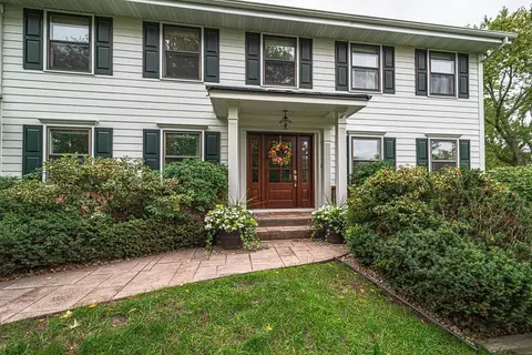 1448 Highview Ave, Eagan, MN 55121 photo 3