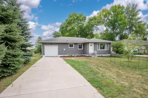 837 4th Ave SE, Wells, MN 56097