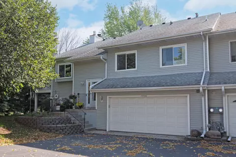 15590 Cornell Trl, Rosemount, MN 55068