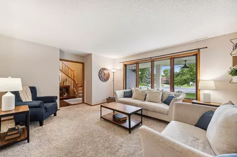 4377 Nestling Cir, Eagan, MN 55122 photo 3