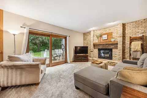 4377 Nestling Cir, Eagan, MN 55122 photo 11