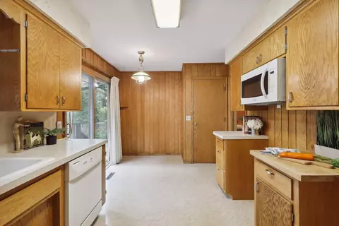 1526 Lone Oak Rd, Eagan, MN 55121 photo 10