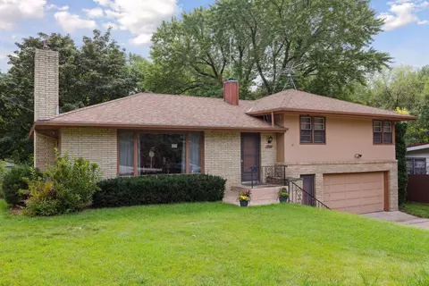 1526 Lone Oak Rd, Eagan, MN 55121 photo 4