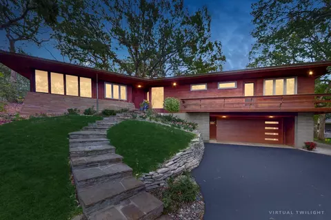 516 Turnpike Rd, Golden Valley, MN 55416