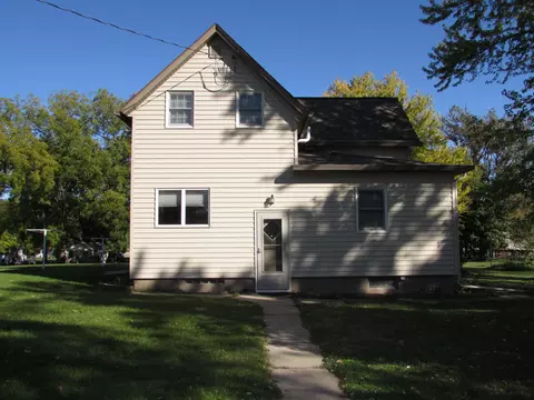 12 Elm Rd, Fairmont, MN 56031