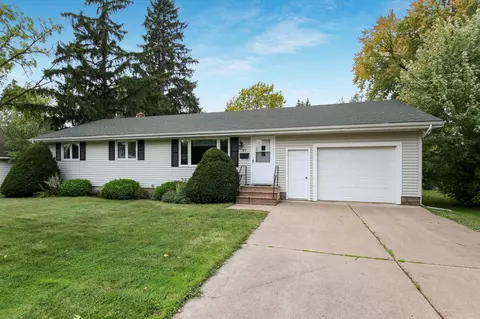 617 Park Ave, Stanley, WI 54768