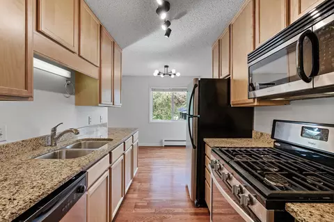 3540 Hennepin Ave #205, Minneapolis, MN 55408