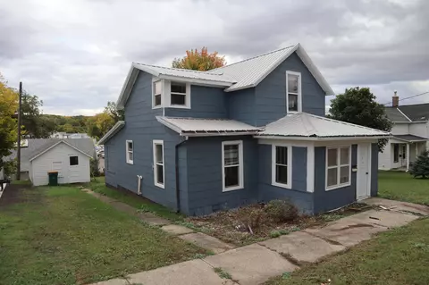 208 5th St, Jackson, MN 56143 photo 2