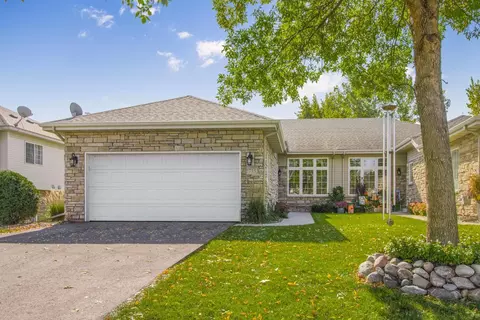 17153 Eagleview Way, Farmington, MN 55024