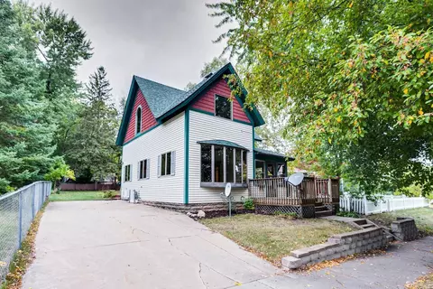 708 5th St S, Stillwater, MN 55082