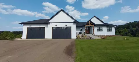 30613 105th St, Princeton, MN 55371
