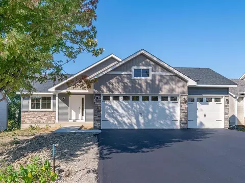 148 Hawaii St SE, Lonsdale, MN 55046