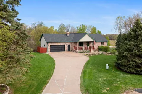 27209 Isle Ct, Chisago City, MN 55013