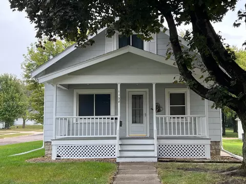 1128 N Elm St, Fairmont, MN 56031